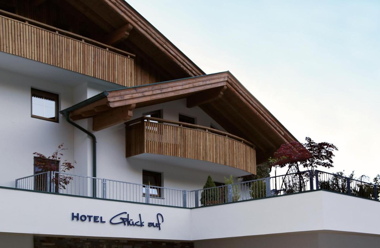 Hotel & Suites Glueck Auf Mayrhofen Εξωτερικό φωτογραφία