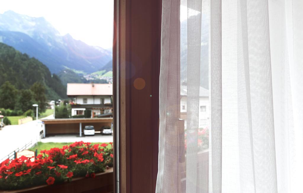 Hotel & Suites Glueck Auf Mayrhofen Εξωτερικό φωτογραφία